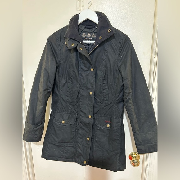 Barbour Squire Waxed Jacket with Quilted Lining - Picture 4 of 11